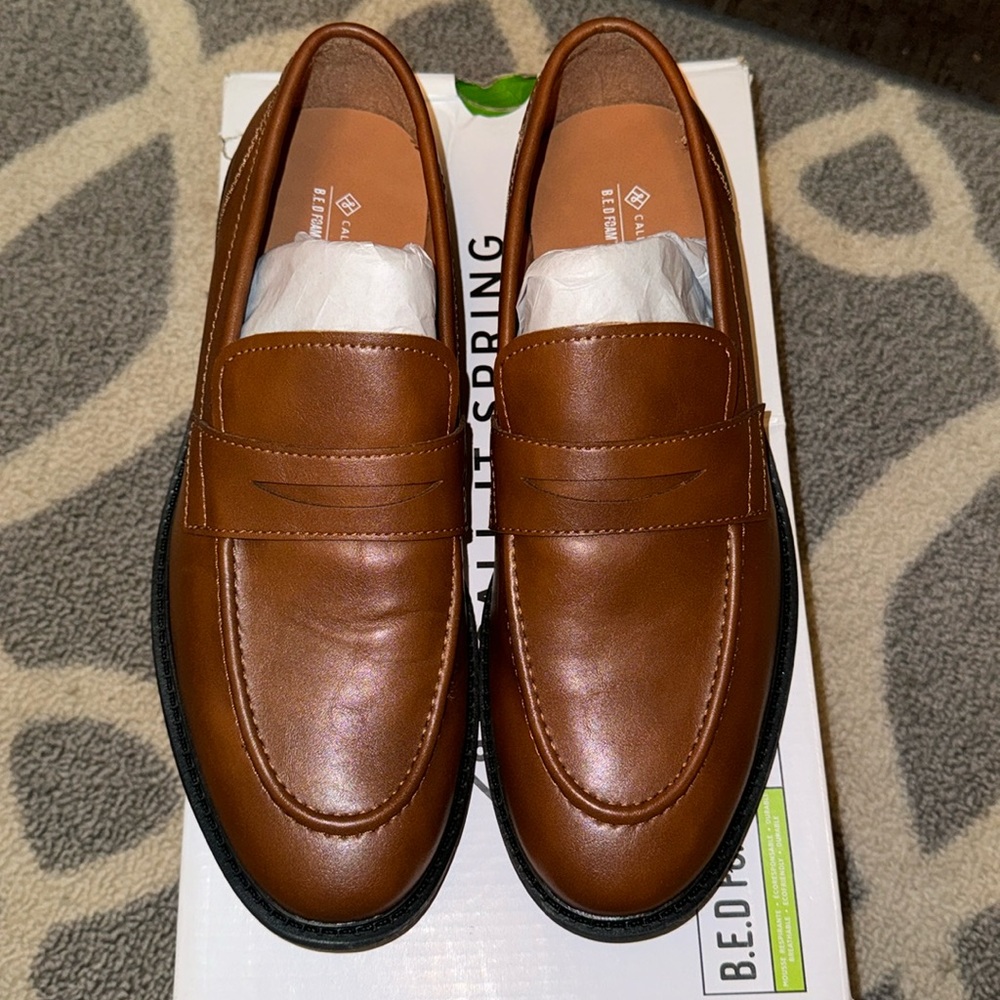 Brand new call it spring vegan brown loafers in size 8us